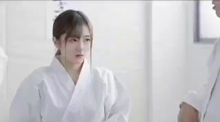 (限量放出)探秘欧美缤纷色彩:从绚丽红黑到深邃灰白,多元魅力尽显V888JAV